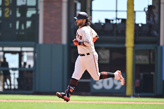 SF Giants infielder Brandon Crawford runs the bases after hitting a three run home run against New York Mets. (2023)